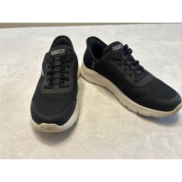 Skechers Women’s Shoes Size 8 Black GoWalk Slip Ins Memory Foam Comfort Running - Picture 3 of 9